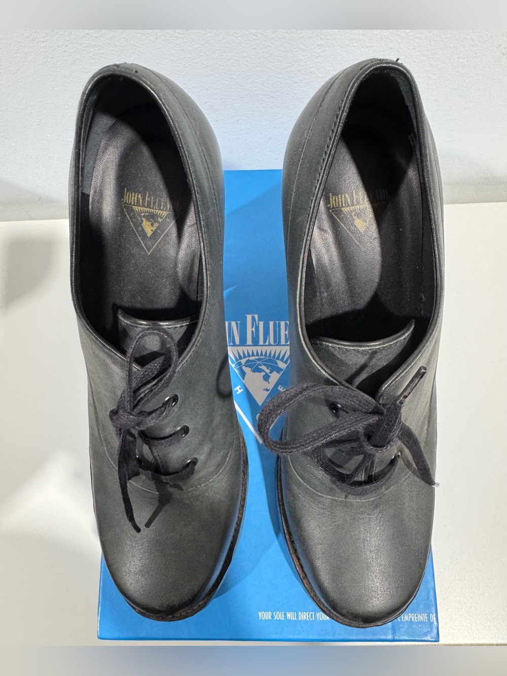 John Fluevog Leather Lace-Up Chunky Platform Heels .. new in box never worn . - Picture 7 of 9